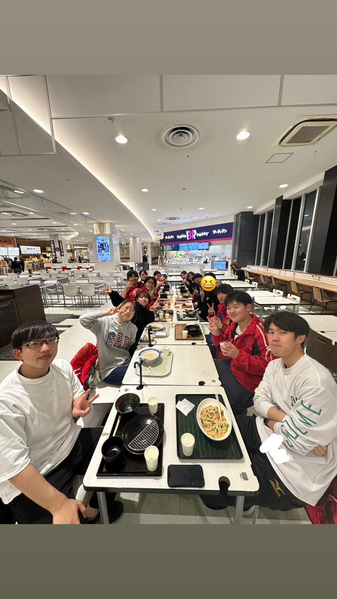 boatymurowing's tweet photo. 今日はエルゴ体験に1年生が1人来てくれました！ありがとう😊
エルゴ早くて部員みんなビックリでした✨️
エルゴ、乗艇体験に興味を持ってくれてて嬉しいです☺️
12日はいよいよ乗艇体験です！多くの人が参加してくれる見たいで楽しみです！！ https://t.co/7GHgKchu0I