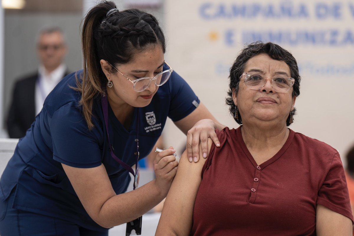 Las vacunas salvan vidas. Se acerca el invierno y como Gobierno estamos trabajando para prevenir y enfrentar las enfermedades respiratorias que circulan con mayor fuerza en estos meses del año. 

Una de las medidas que hemos tomado es el adelanto de la Campaña de Vacunación e