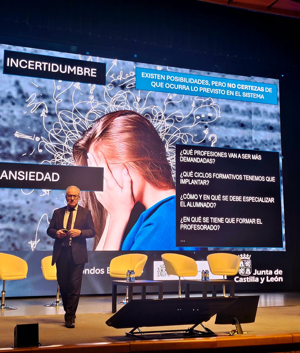 camarascyl's tweet photo. 🎓La red de @camarascyl asistió al lV Foro de FP de #CastillayLeón organizado por @educacyl para apoyar a las #empresas, centros educativos y alumnos participantes donde se ha analizado la Nueva Estrategia de FP de #CyL🚀
#CyLSkills @SMAF12360 https://t.co/PjgTwIPS6k