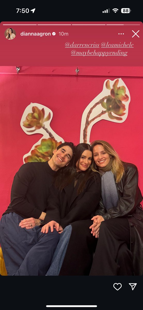 FaberryMorgan13's tweet photo. Oh my god!!!! Why am I crying? WHY AM I CRYING?!?!?!
#GLEE #achele #faberry https://t.co/fR6uWd2VNm