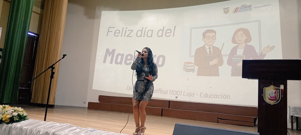 Johanna41471995's tweet photo. Al comenmorar el Día del Maestro Ecuatoriano, el Distrito 11D01 Loja Educación celebra a quienes con su compromiso y dedicación han hecho de la educación una herramienta poderosa para el cambio y el progreso de nuestra nación. @AlegriaCrespo
#ElNuevoEcuadorResuelve https://t.co/uCZjEFBNL4