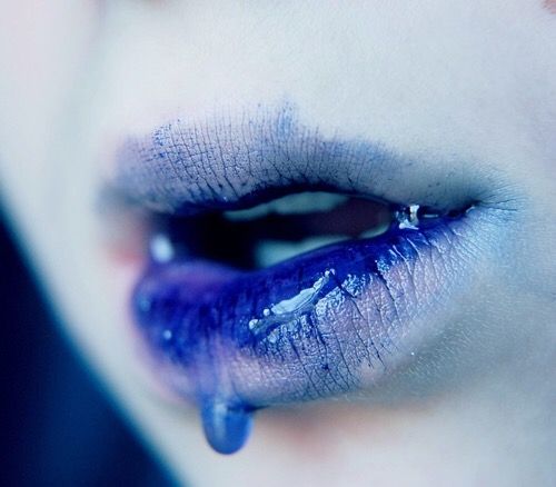 Seen up close, it looked more blue than black. It was thick and oily, with a smell like rotted flesh. He tried a small swallow, and spit it out at once. "Foul stuff. Do you mean to poison me?" 
"I mean to open your eyes." Euron drank deep from his own cup, and smiled
- The Reaver