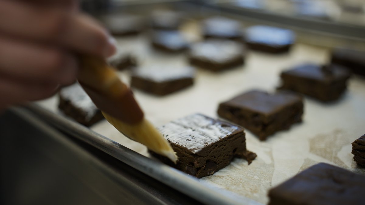 EVITnews's tweet image. The Commercial Baking and Pastry Arts program at EVIT prepares students with the hands-on skills needed to work as bakers, pastry chefs, or even run their own businesses.

Learn more &amp;amp; enroll today at evit.edu/programs. 

#Baking #PastryArts #YourFutureYourWay