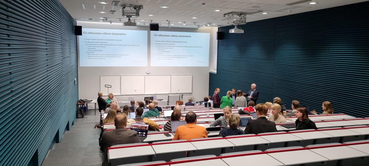 ManuPajuluoma's tweet photo. Suomen yliopistokoulutuksen asiantuntijaverkosto (OHA-FORUM) sekä yliopistojen IT-johtajien FUCIO-verkosto 9.4.2025 @UniOulu yhteiskokouksessa. Keskustelua, ryhmätyöskentelyä sekä verkostoitumista mukavassa tunnelmassa ja hyvällä porukalla!
#OHAFORUM #FUCIO #Yhteistyö https://t.co/Y3sJDLu6Ds
