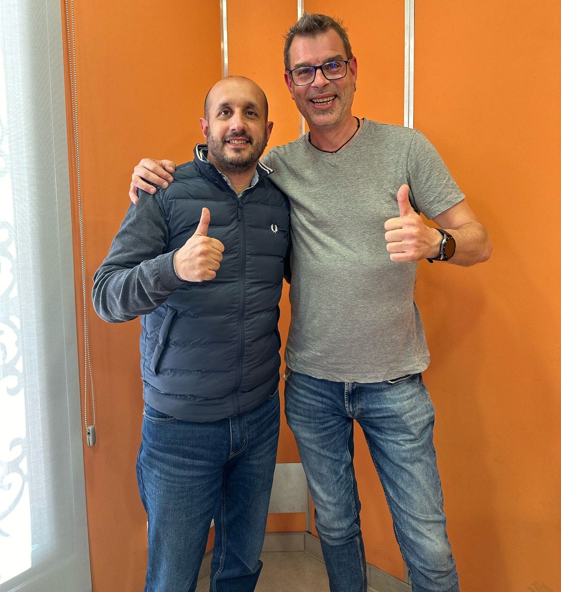 📌Damià del Clot presentarà, per Sant Jordi, la seva nova novel·la negra, “Doble cos”

👉Escolta l'entrevista realitzada al "Parlant de tot" i la notícia emesa a "Crònica"👇

tuit.cat/2vgf1

<a href="/ClotDel/">Damià del Clot Trias</a>