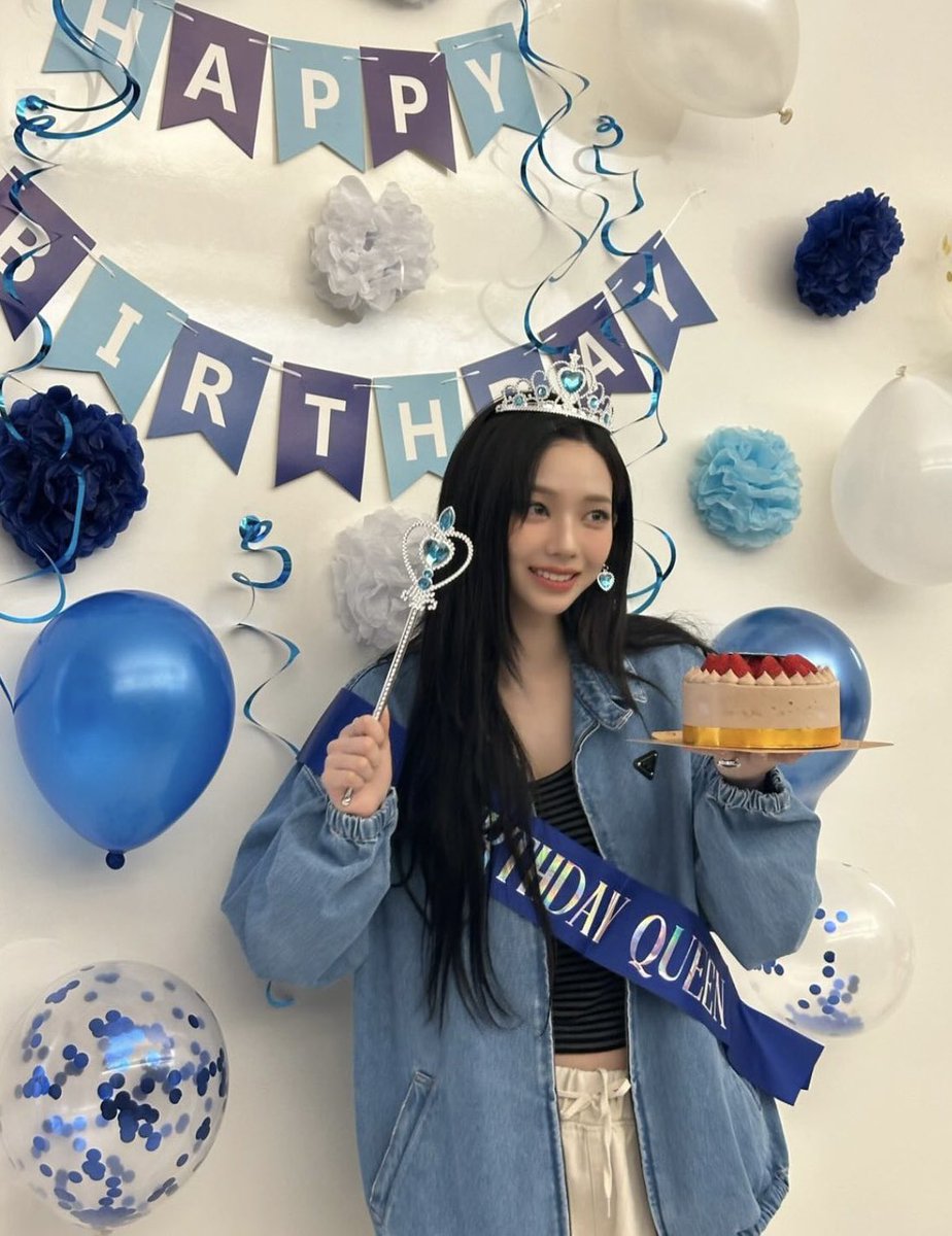 Birthday girl

BEYOND UP WITH KARINA
#Chapter25WithKARINA