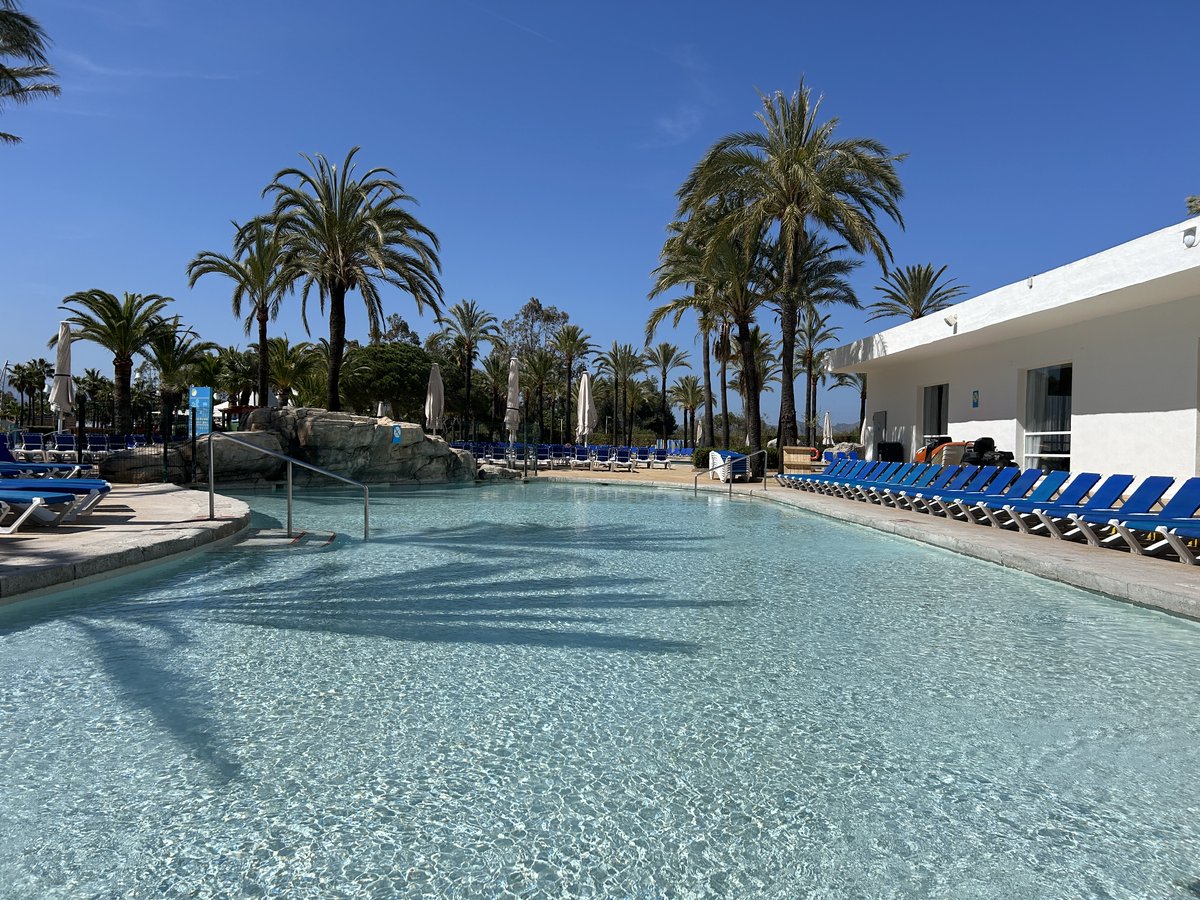 clubmac's tweet photo. โ๏ธ The pools at Club Mac are sparkling and ready! ๐ฆ
Get set for splash-filled fun or a relaxing dip โ we canโt wait to welcome you this season! ๐๏ธ๐โโ๏ธ
#ClubMac #SummerReady #FamilyFun #Mallorca #AllInclusive https://t.co/fwrrUaJFKA