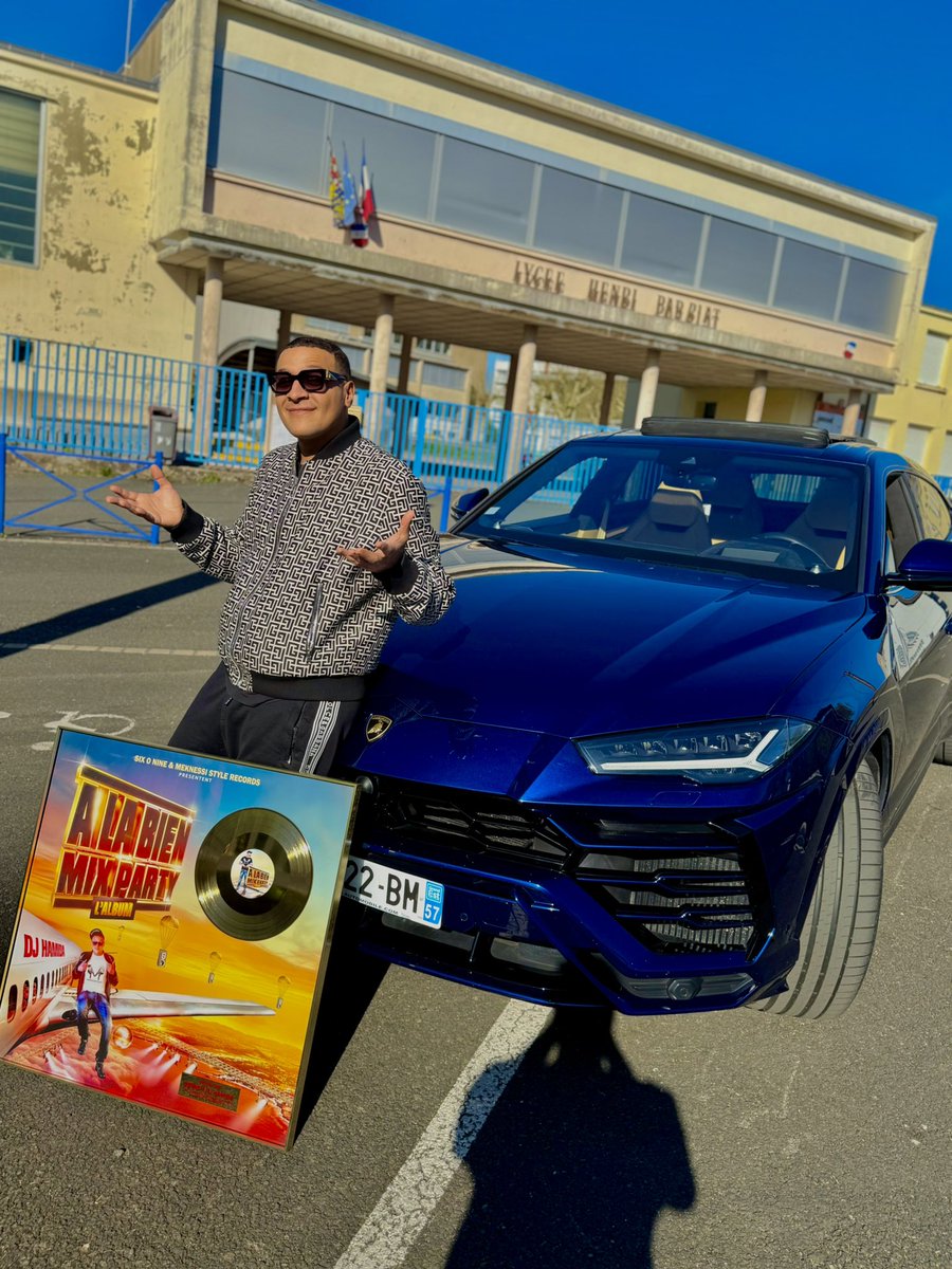 «le bon à rien » est de retour 🤣📀🚗 ❤️
N’ecoutez jamais les gens qui essaient de vous rabaisser et croyez en vous 😃📀