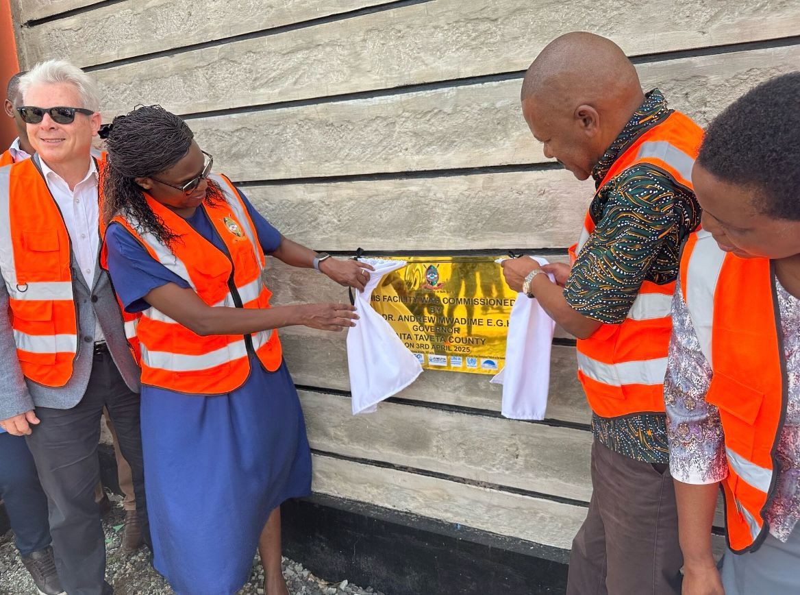 Erfan_A_Ali's tweet photo. Taita Taveta celebrates its 1st Material Recovery Facility, a milestone in Kenya’s circular economy journey. With @EU_Commission support,led by @UNHABITAT under the #GoBlueKE project,the MRF enhances sustainability, empowers youth & women & supports the Waste Management Act 2022 https://t.co/C5sx047ZbY