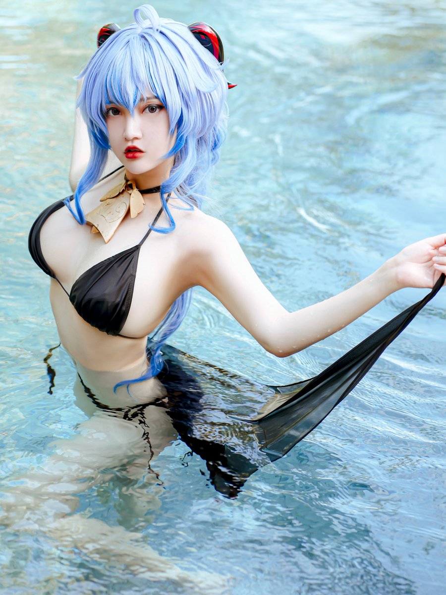 It's extremely hot where I live, so come join me and enjoy the pool together 🤗🤗🤗

#原神 #甘雨 https://t.co/vRmmNLPi3l