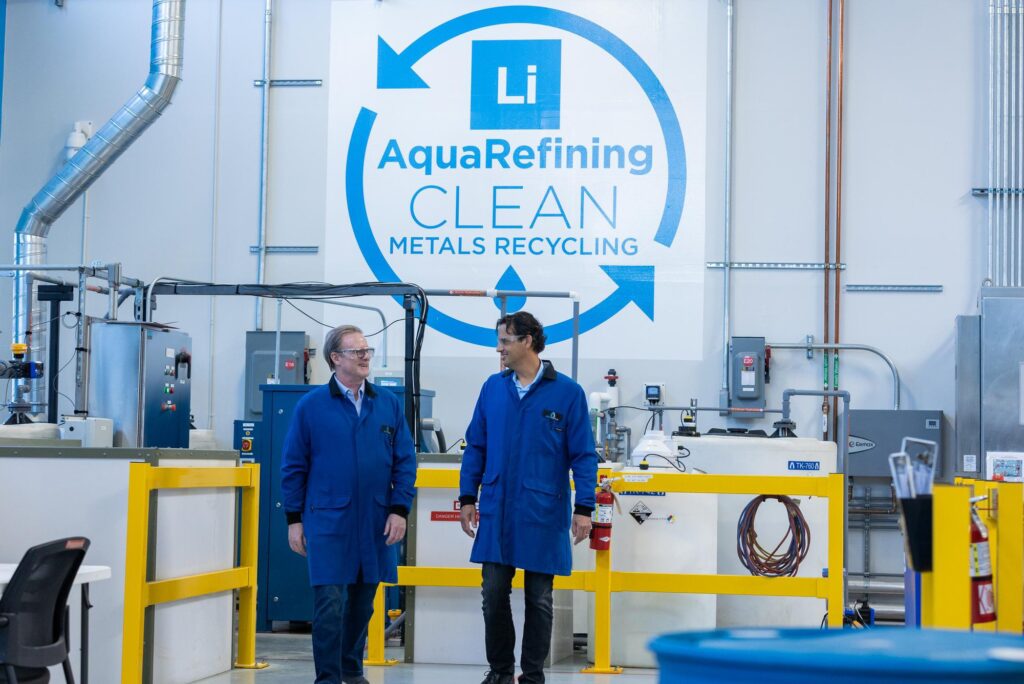 DragonflyDFLI's tweet photo. What’s the #LithiumLoop? A fully domestic supply chain—from lithium mining to battery recycling—all in one region. Nevada leads with resources, refining, manufacturing &amp; recycling.

Why it matters:
✅ Energy independence
✅ American jobs
✅ Sustainability https://t.co/wDk1oX5sjd