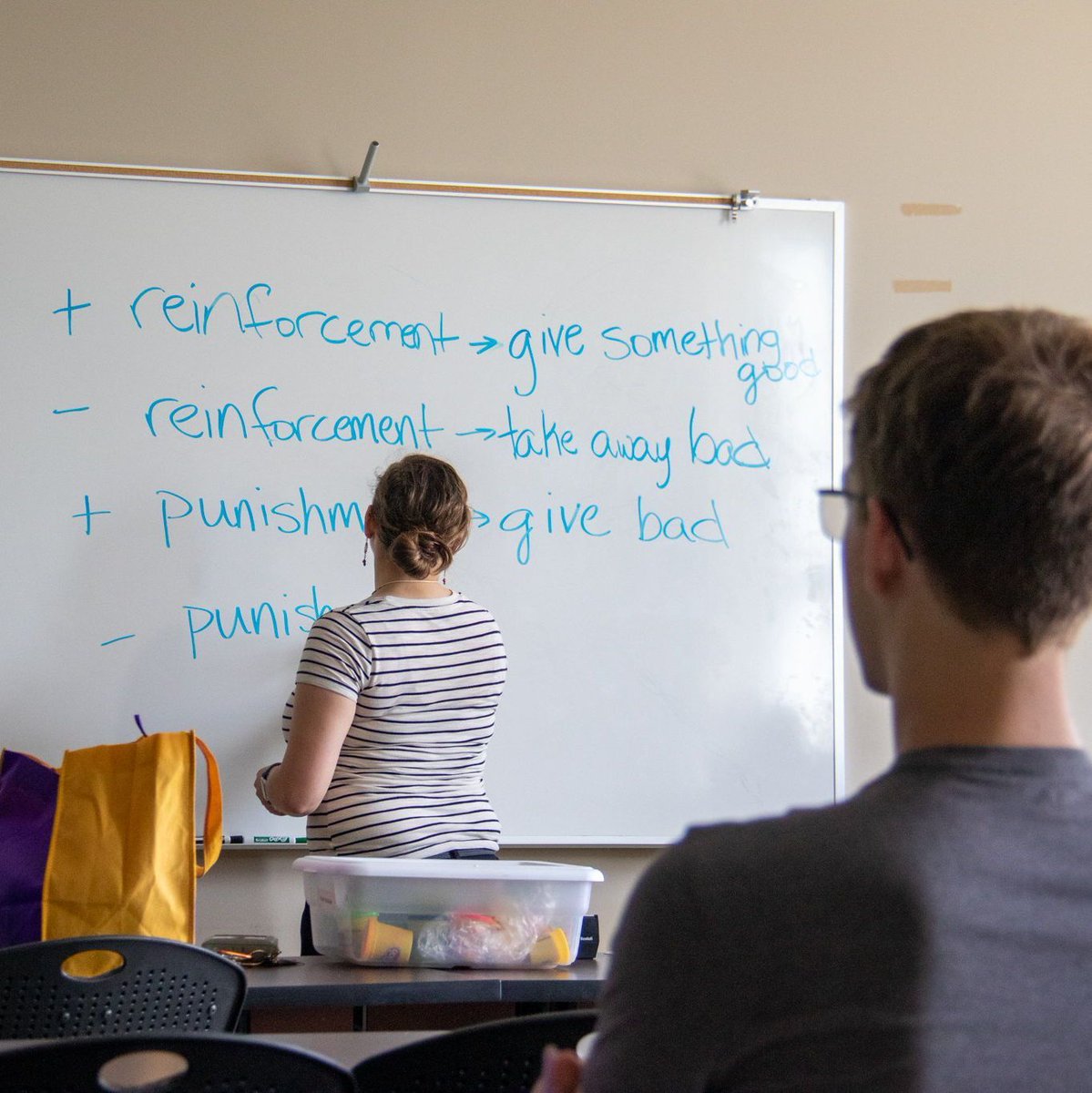 GiftedStudies's tweet image. VAMPY Course Spotlight! Today we highlight Psychology, led by Kourtney Clark. This psychology course is designed to introduce students to the behavior and mental processes of human beings and other animals. 
Learn more: wku.edu/gifted/vampy 
#VAMPY25 #gtchat #gifted