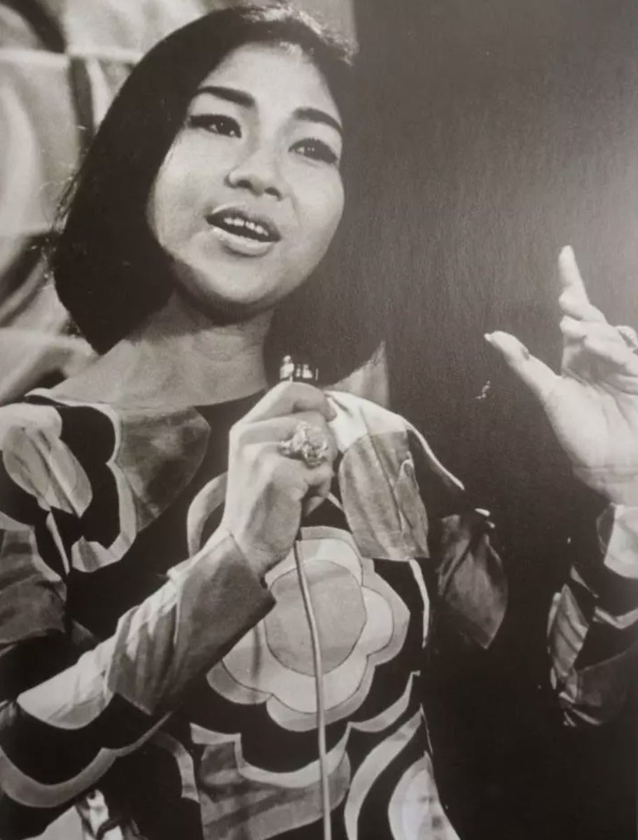 Turut berduka cita. Musisi-artis yang berkiprah sejak era Presiden Soekarno (Orde Lama) hingga kini. Selamat jalan eyang Titiek Puspa. Terima kasih atas kiprah &amp; sumbangsih bagi dunia seni-hiburan tanah air.