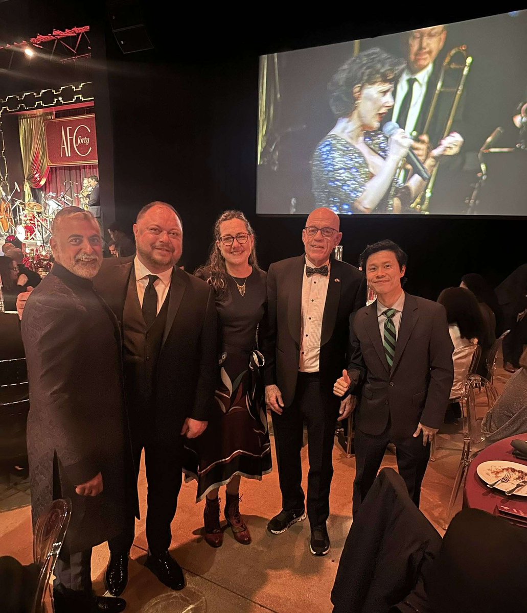 Democrats for the Illinois House (@demsforilhouse) on Twitter photo <a href="/RepKellyCassidy/">Rep. Kelly Cassidy</a> and Rep. <a href="/HoanDHuynh/">Hoan Huynh (Hahn Win)</a> attended the AIDS Foundation Chicago 40th Anniversary Gala! Rep. Cassidy was honored at the event by receiving the Greg Harris Legislative Champion Award in recognition of her work, congratulations! <a href="/RepKellyCassidy/">Rep. Kelly Cassidy</a> and Rep. <a href="/HoanDHuynh/">Hoan Huynh (Hahn Win)</a> attended the AIDS Foundation Chicago 40th Anniversary Gala! Rep. Cassidy was honored at the event by receiving the Greg Harris Legislative Champion Award in recognition of her work, congratulations!