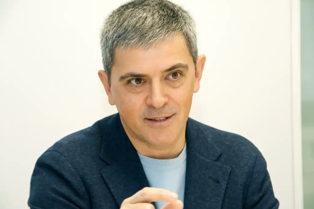 Luís Gomes Silva, responsable del FabLab de <a href="/inetum_es/">Inetum (en español)</a> especializado en innovación en <a href="/SAP/">SAP</a>, datos e #IAGen, nos explica cómo impacta la #IA generativa en la mejora de los procesos corporativos, especialmente en los sistemas #SAP.
He aquí sus conclusiones.
bit.ly/3RJ0R8w
