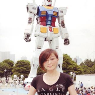 ChadVision's tweet image. I love that every picture of Soraya Saga (co-creator of Xenogears &amp;amp; Xenosaga) is her with a giant robot