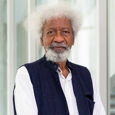 Wole Soyinka is the definition of 
“You either die a hero or live long enough to see yourself become the villain”
What a disappointment🚶🏾
(Igbo, Yoruba 🫶🏽)