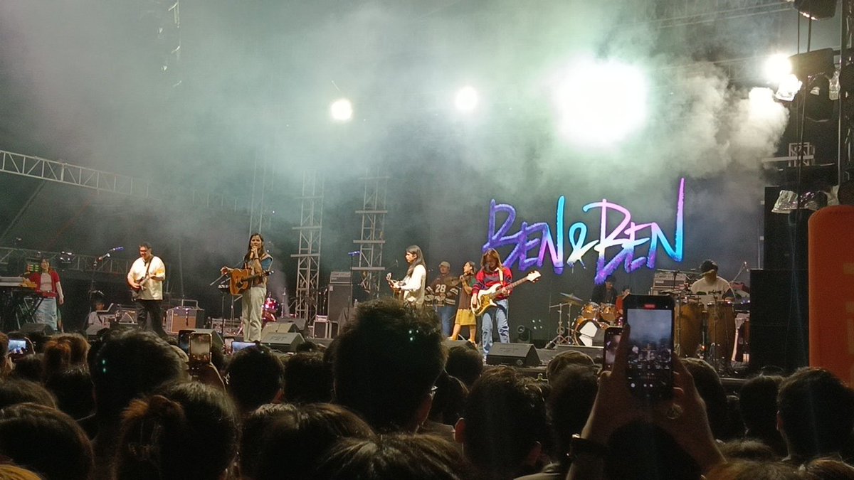 spochispoo_'s tweet photo. attended up fair quests and got to hear 'saranggola' being performed live for the first time! labyu always, @BenAndBenMusic <33 ang saya kong mapanood ulit kayo, sana mas malapit na sa susunod! https://t.co/L67mWVj9PB