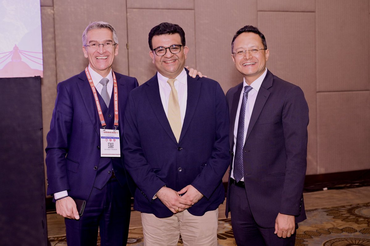 Shresthanyl's tweet image. Some of the highlights of (stone session) #UROCON2025, Kathmandu Nepal
🟢State of art lectures
✅Interactive panel discussions
❇️Honorary NAUS member award to @OTRAXER
❇️Spellbinding Keynote lecture by @mallikuro7
🔄Fruitful networking !!!