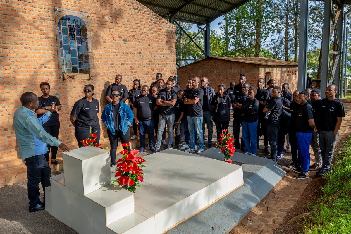 airtelrw's tweet photo. Through a guided tour of the memorial exhibits, we delved into the tragic history of Ntarama, where over 5,000 victims who had sought refuge at the Ntarama church were brutally murdered. 
Airtel Rwanda also made a donation to support the preservation of this important site. https://t.co/teZBm7vvhN