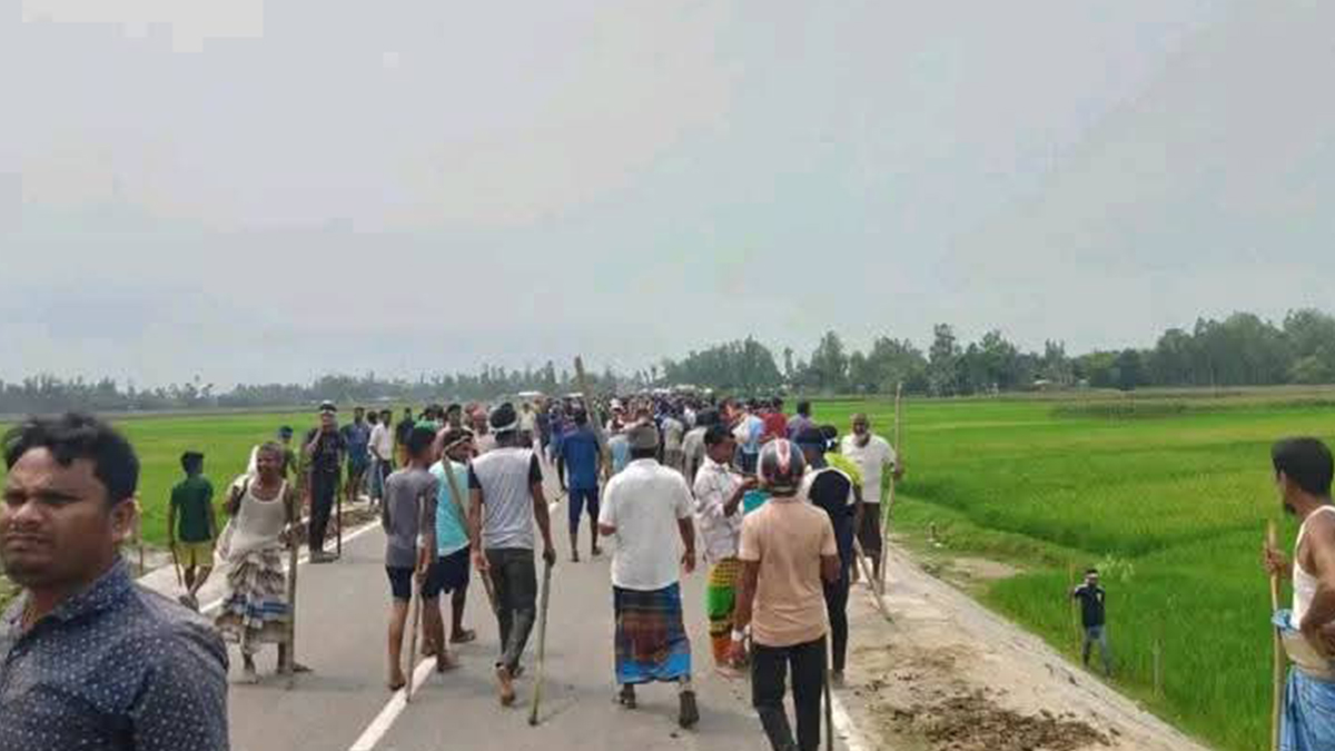 মা-মেয়েকে উত্যক্তের জেরে গাইবান্ধা ও কুড়িগ্রামে মাইকিং করে দুই গ্রামবাসীর সংঘর্ষ