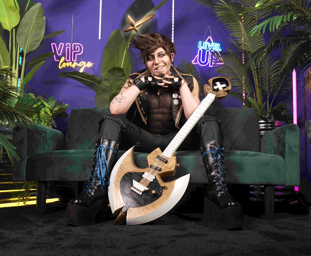 Did manage to edit some pics from a shoot in feburary xD have my version of Rockstar Adam!!! XD

Pic by <a href="/SidFotografie/">Sid</a> 
Cosplsy &amp; edit by me xD

#HazbinHotel #HazbinHotelAdam #hazbinhotelcosplay #HazbinHotelAU