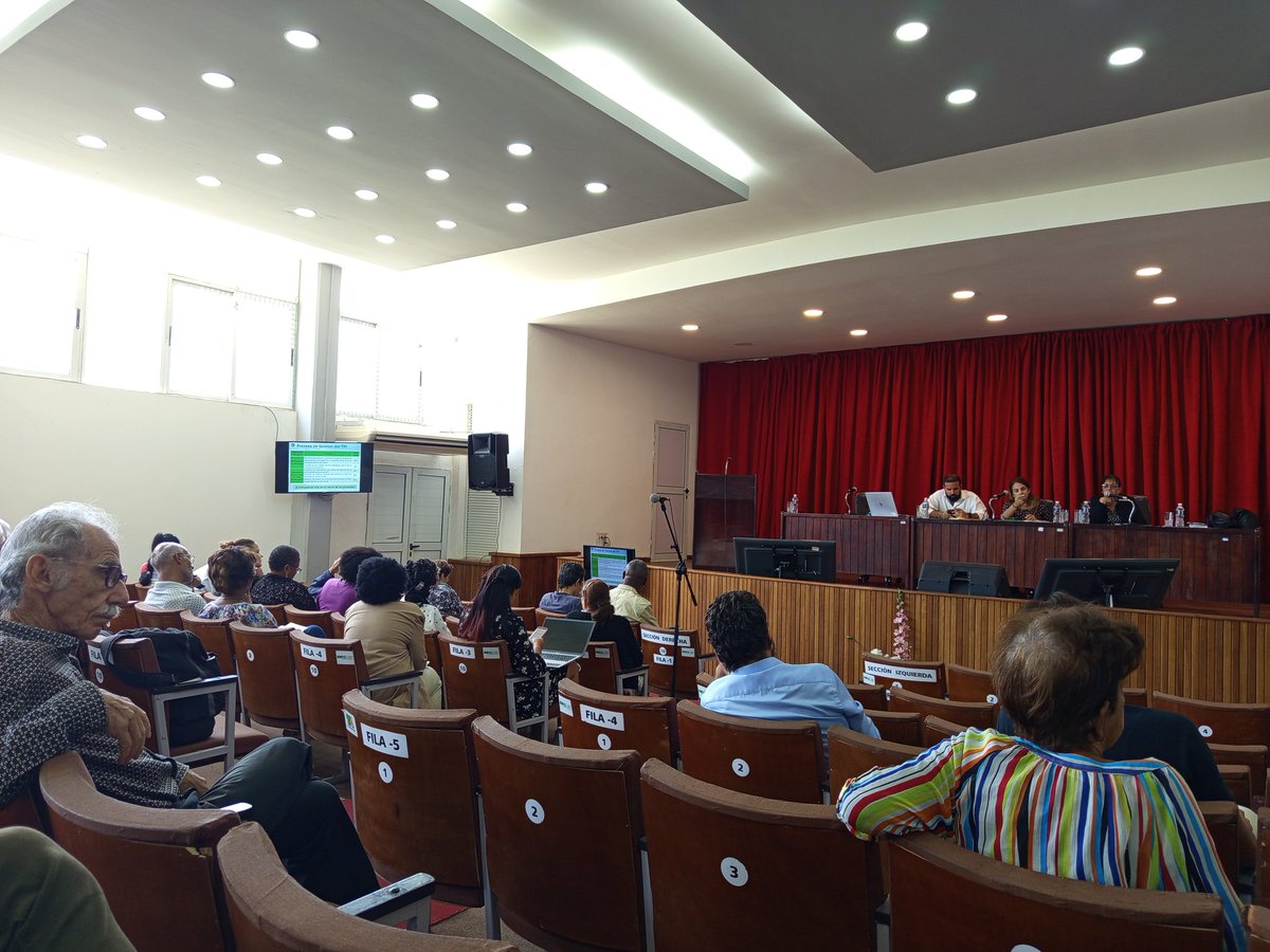 La Universidad Tecnológica de la Habana José Antonio Echeverría (Cujae) debate como fortalecer la labor para incrementar la influencia ideológica sobre estudiantes y trabajadores del Centro.  Decididos a aumentar la contribución de la Cujae al proyecto socialista cubano.#TPI
