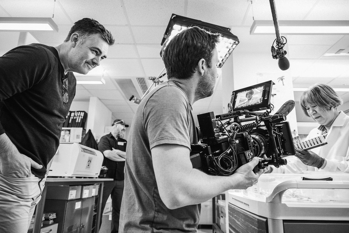 stonecastlepics's tweet photo. Researchers just love it when we walk into their laboratories and ask where we can see cool things that light up. Thanks to the kind folks at this @vanderbilthealth lab who were gracious enough to show us around. @dtpoag @barrysimmons  📸 : @jonmorganphotography #production https://t.co/Wld73Mep72