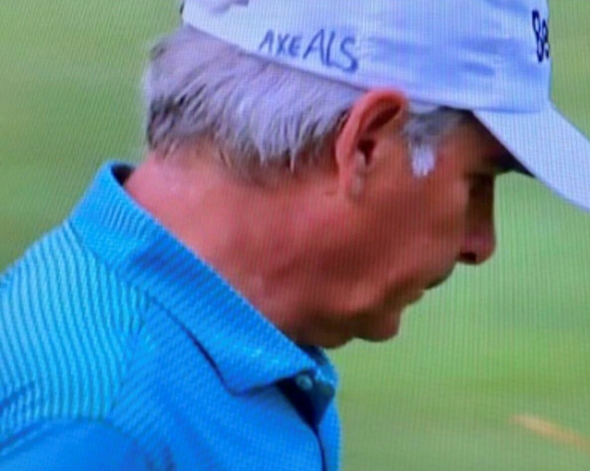 Jaynes__World's tweet photo. @TheMasters @FredCouplesGolf raising awareness of #ALS (#MND in the UK) at #TheMasters 2020 by sporting #axeALS on his cap, in support of former @RamsNFL player and firefighter Eric @stevens_nation, diagnosed with this devastating disease at the age of 29.
#ALS #MND; two names, one ending! https://t.co/fLj8EHX3hG