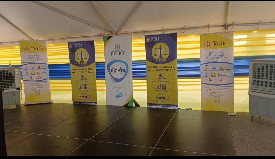Delroychuckjm's tweet image. @mojofficialjm @Legal_Aid_JA #JusticeFair with special emphasis on the #Disabled is up and running,in the historic #WaterSquare in Falmouth. MOJ and the @JamaicaMlss temains  committed to the process of providing access to our most vulnerable.