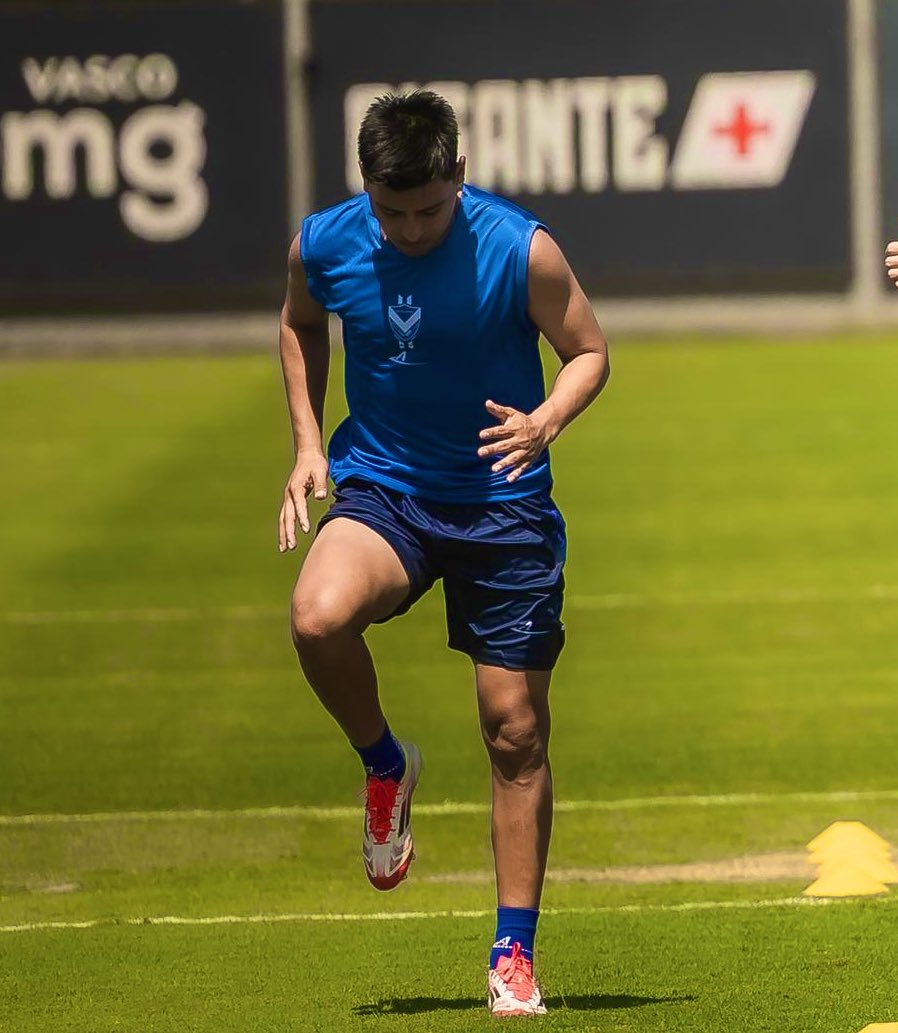 AlexisRibera_'s tweet photo. Haciendo lo que amo ⚽️💪🏼 https://t.co/iy58l7vXT7