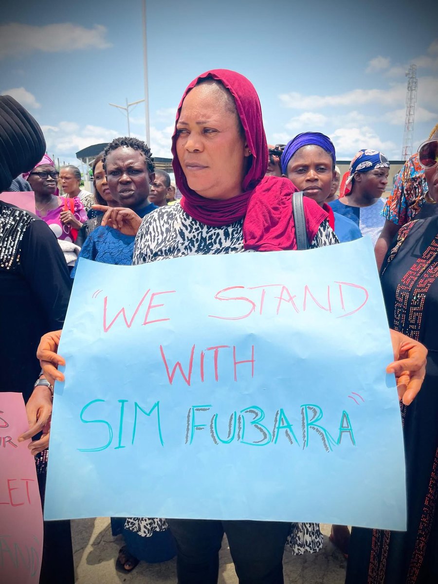 BackGov's tweet image. #BringBackFubara  
#AshleyOgle 
#หลิงออมสงกรานต์คิงเพาเวอร์