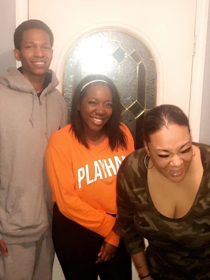 SlaylaMarie88's tweet image. Is it National Sibling Day fr? #ThereseKids 🩸 #MiddleChild