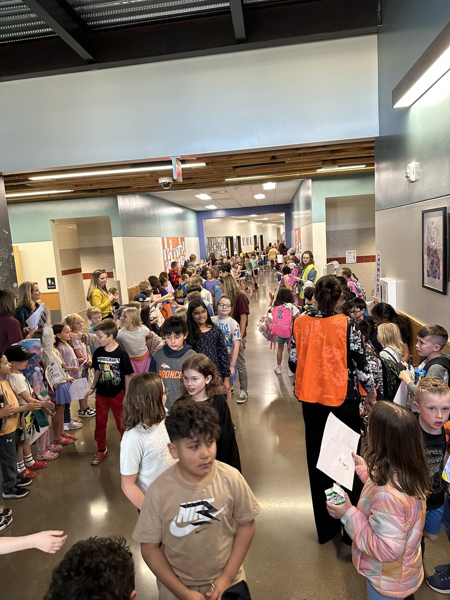 Grand View Elementary tweet media