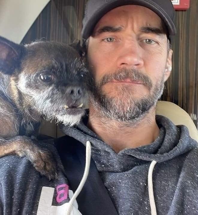 Look at them get old together