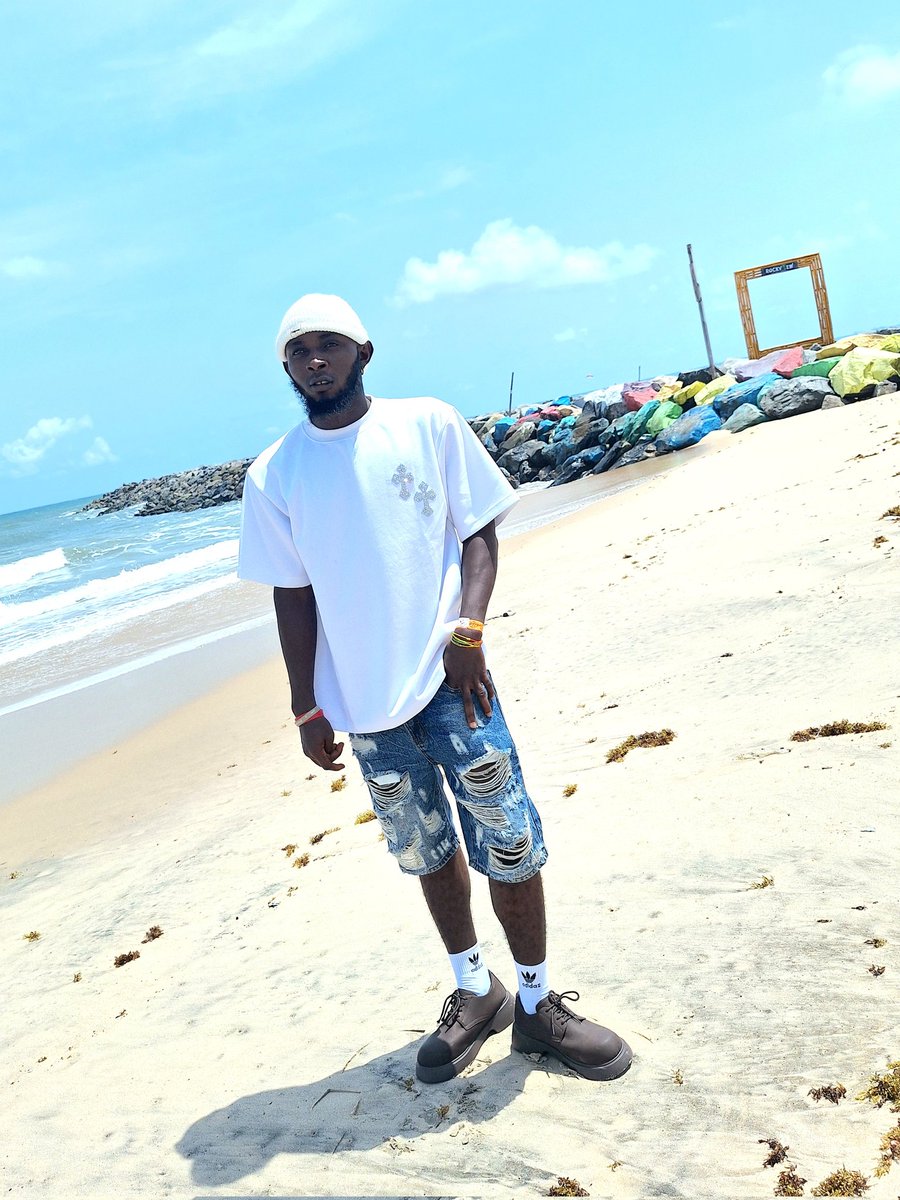 laceboiniftinoe's tweet photo. AM BACK OFFICIALLY 
LET'S DO MUSIC AGAIN 

RULE NUMBER ONE 
F***KKK WHAT THEY THINK
ABOBI CALM DOWN FIRST
YOU ARE THAT GUY
MAXIMUM POSITIVITY 

NEW MUSIC OUT NOW
JESUS IS COMING (CHAPTER 1) AVAILABLE ON STREAMING PLATFORMS 

#YOUKNOWNOW https://t.co/KqROYNOMMz