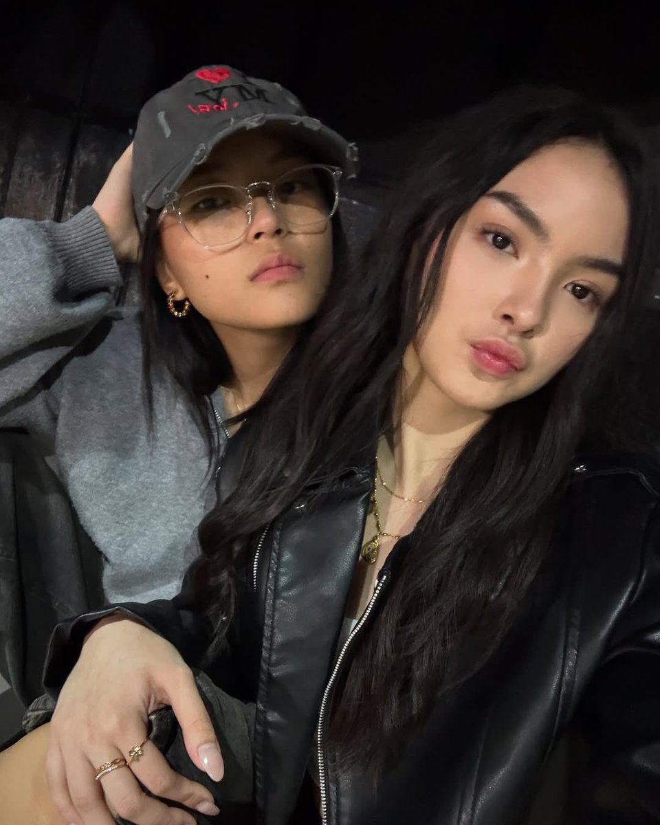 xxkyea_'s tweet photo. they're the most girlfriendest girlfriends to ever girl friend and no girlfriends will ever girlfriend the way the way they girlfriends https://t.co/FOswOaSjAq