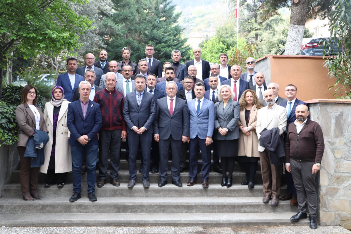 📍Muradiye MTAL

Saraybosna Yunus Emre Enstitüsü Müdürü Mehmet Akif Yaman ve İl Millî Eğitim Müdürümüz Dr. Ahmet Alireisoğlu, Bosna-Hersek’teki okullarla ilimizdeki okullar arasındaki kardeşlik ilişkilerinin güçlendirilmesi amacıyla düzenlenen çalışma toplantısına katıldı. 🇹🇷🤝🇧🇦