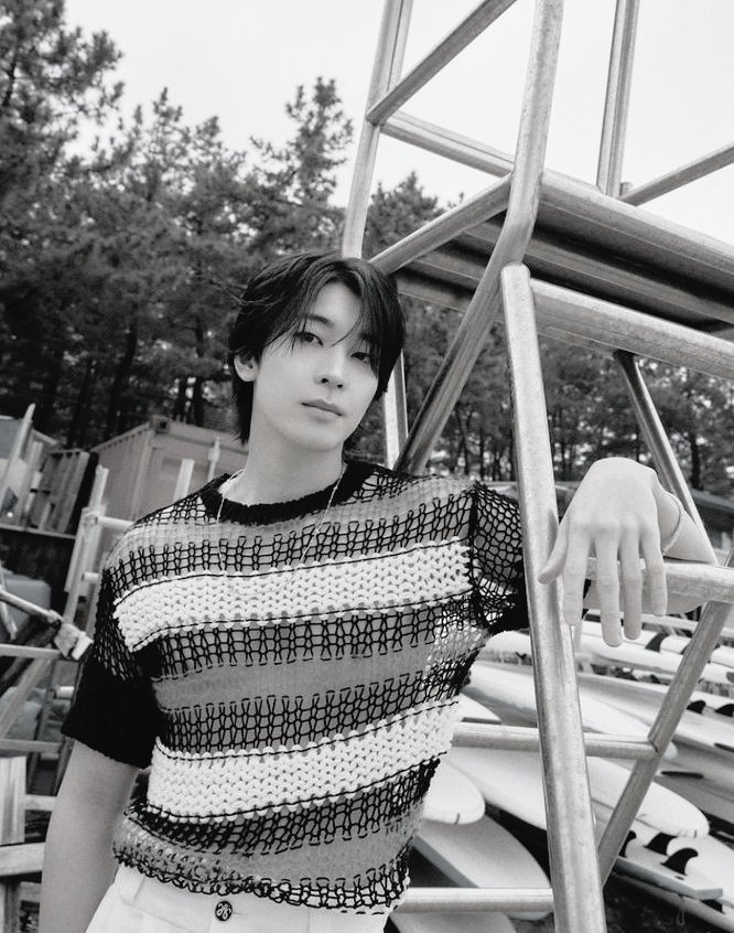 jjonnonuu's tweet photo. 🖤🩶🤍 https://t.co/Msi5mwVcfV