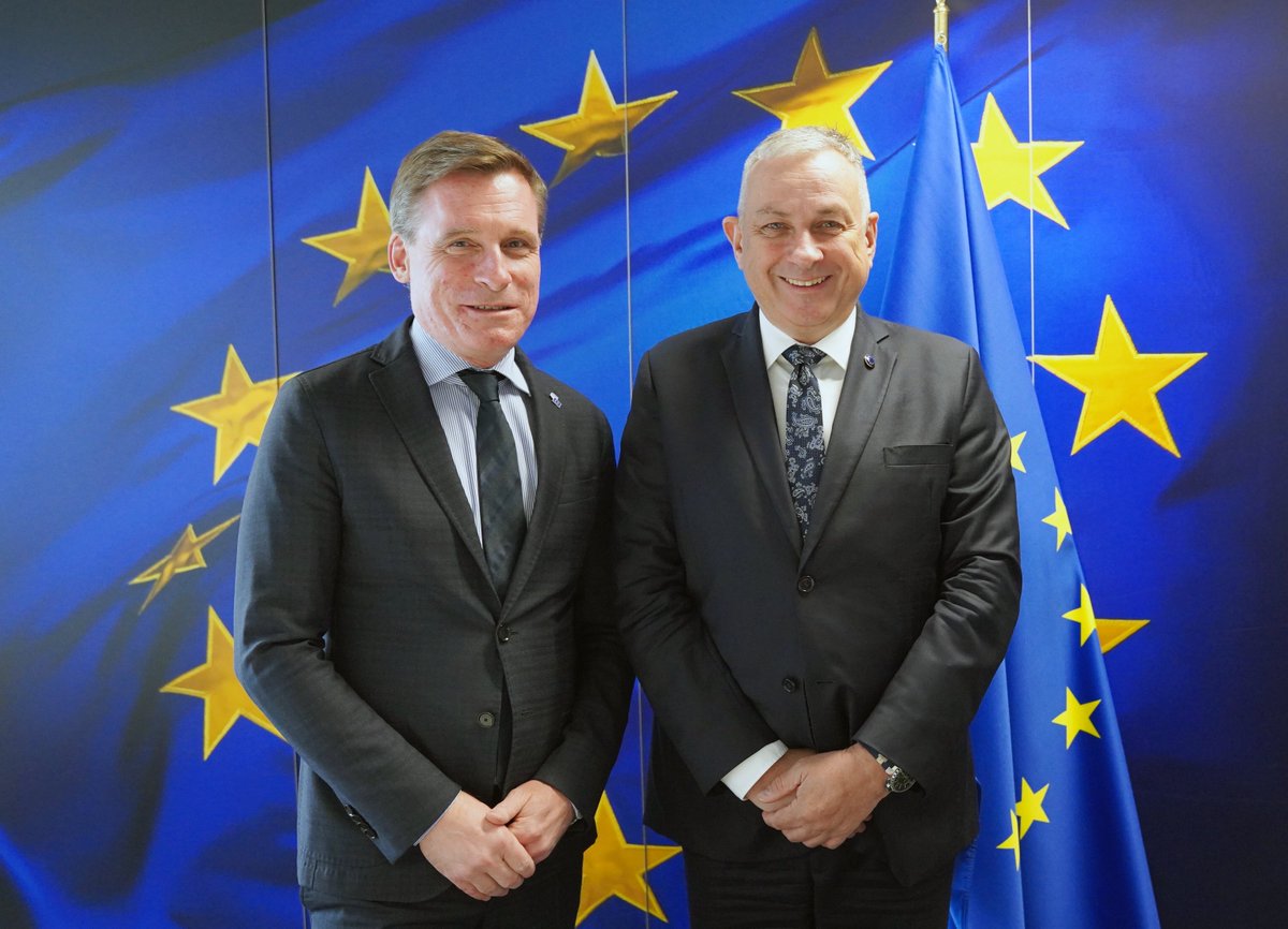 EESC_President's tweet photo. Productive trilateral with Commissioner @JozefSikela &amp; @louischeicks on boosting #CivilSociety’s voice in #EUAfrica partnership.

We proposed a joint mechanism to ensure meaningful dialogue, aligned with the Joint Africa-EU Strategy.

Looking forward to continued collaboration. https://t.co/t5U4VCnF4f
