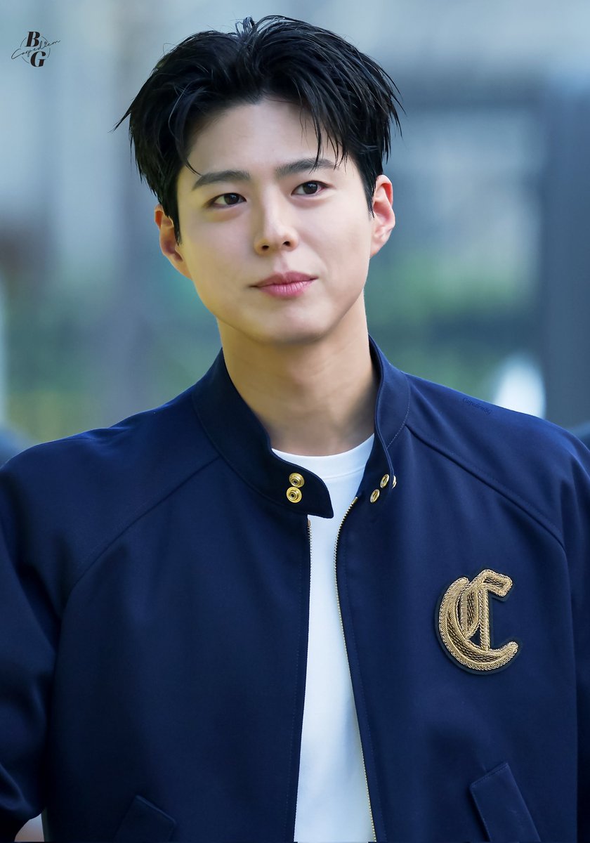 CarpediemB616's tweet photo. 250408 #박보검의칸타빌레 출근길
다시 만날 봄🌸💫
@BOGUMMY 
#박보검 #ParkBoGum #더시즌즈 https://t.co/tJsedO1lXk