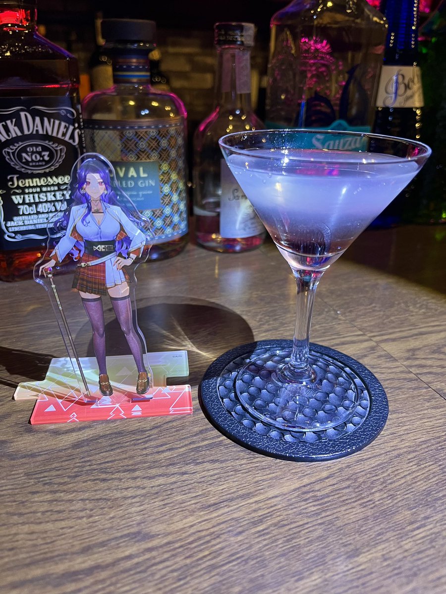 I went to Japan’s Custom Drink Bar!
🍸❤️✨

TCG/Board Game Cafe &amp; Bar is a fun place where you can bring a card/acrylic stand or photo and they will make a custom cocktail based on your preference while playing some tabletop games!

Thank you so much TCG Bar for making my Custom