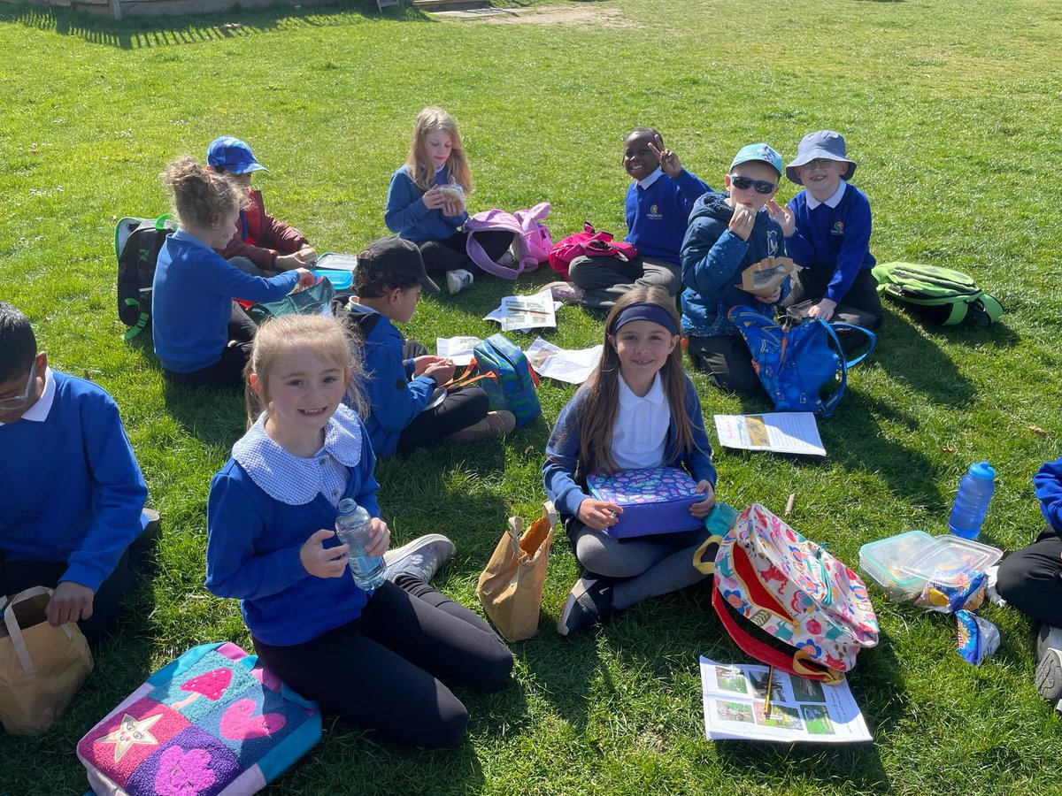 Fosse_TMET's tweet photo. After a busy morning exploring, Year 3 are ready for their lunch! #fmgeography https://t.co/5ROvKd4A1b