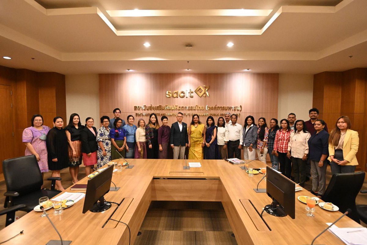 SLinBangkok's tweet photo. Embassy and Permanent Mission of Sri Lanka in Thailand Facilitates Sri Lankan Participation at Style Bangkok 2024
#DiplomacyLk https://t.co/yrZ84DDQkL