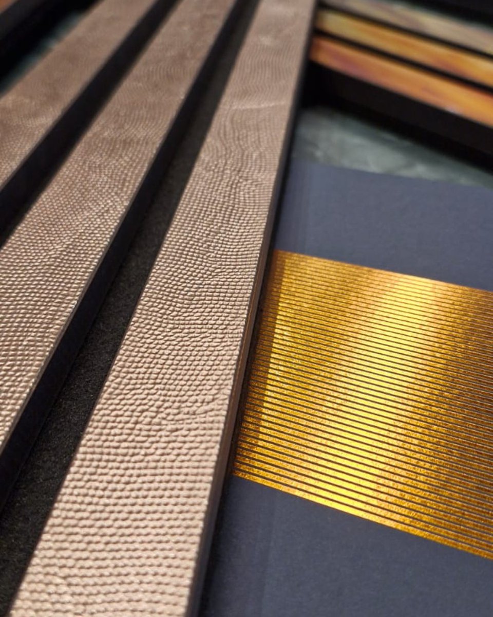 NOVEDAD 👉 𝐓𝐞𝐫𝐫𝐚 𝐀𝐋𝐂𝐇𝐄𝐌𝐘 𝐃𝐄𝐒𝐈𝐆𝐍𝐒 by Panelate Soft

Naturalidad y calidez orgánica, propia de la tierra… con texturas suaves que crean una conexión sutil con la naturaleza, aportando equilibrio y armonía al espacio.

panelate.com/portfolio/terra