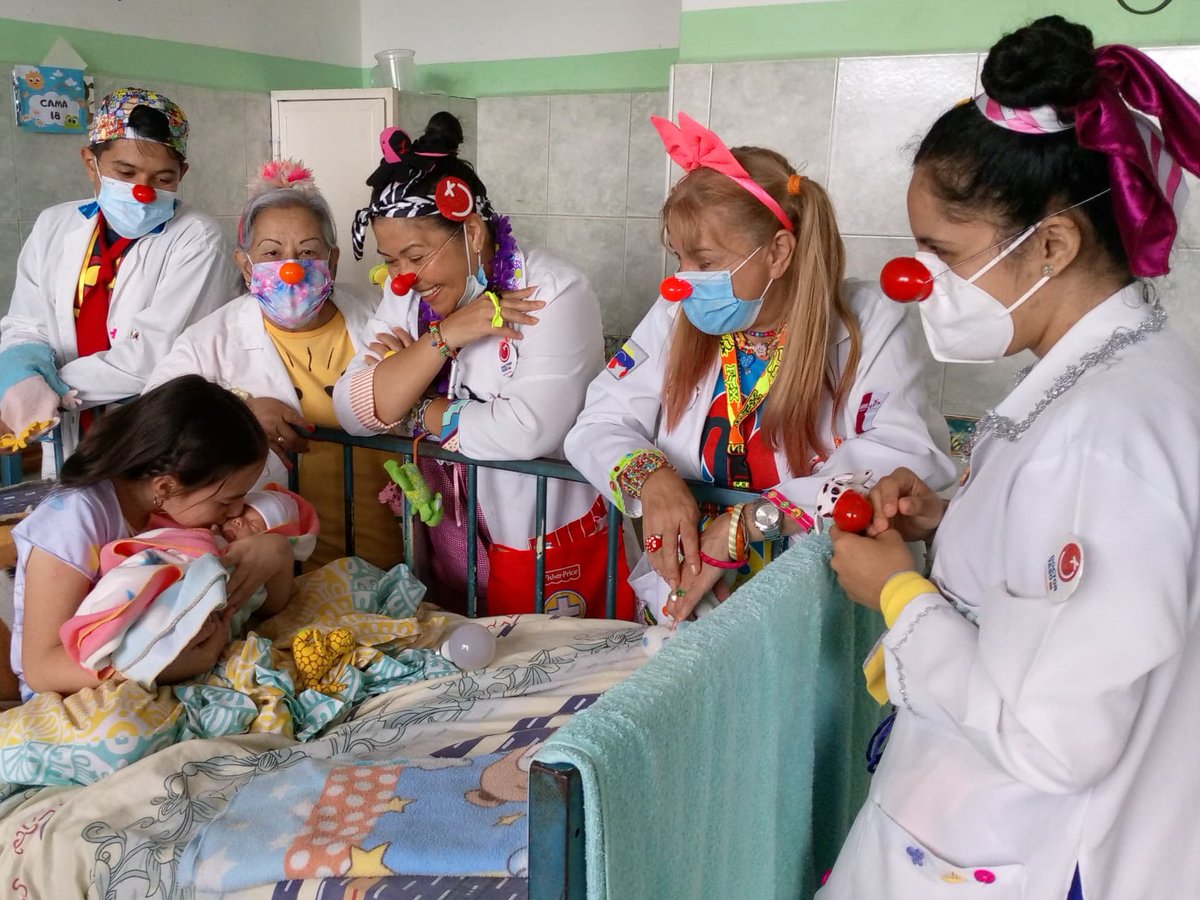 Un día como hoy, hace 17 años, se fundó en <a href="/notiucat/">Universidad Católica del Táchira</a> el programa <a href="/DoctorYasoSC/">Doctor Yaso San Cristóbal</a>. Pioneros en labor humanitaria a través del arte en #SanCristóbal, llevando alegría y bienestar a niños, jóvenes, adultos y adultos mayores en los lugares donde más se necesita.

@ucatips