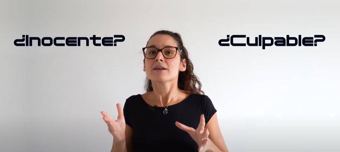🤖 ¿Es posible idear mecanismos de Inteligencia Artificial que protejan a la población? ¿O más bien nos señala? 

➡️ Puedes ver el nuevo vídeo de #Sesgo404 al completo aquí:  youtube.com/watch?v=l3VdIq…

#SirviendoCódigo