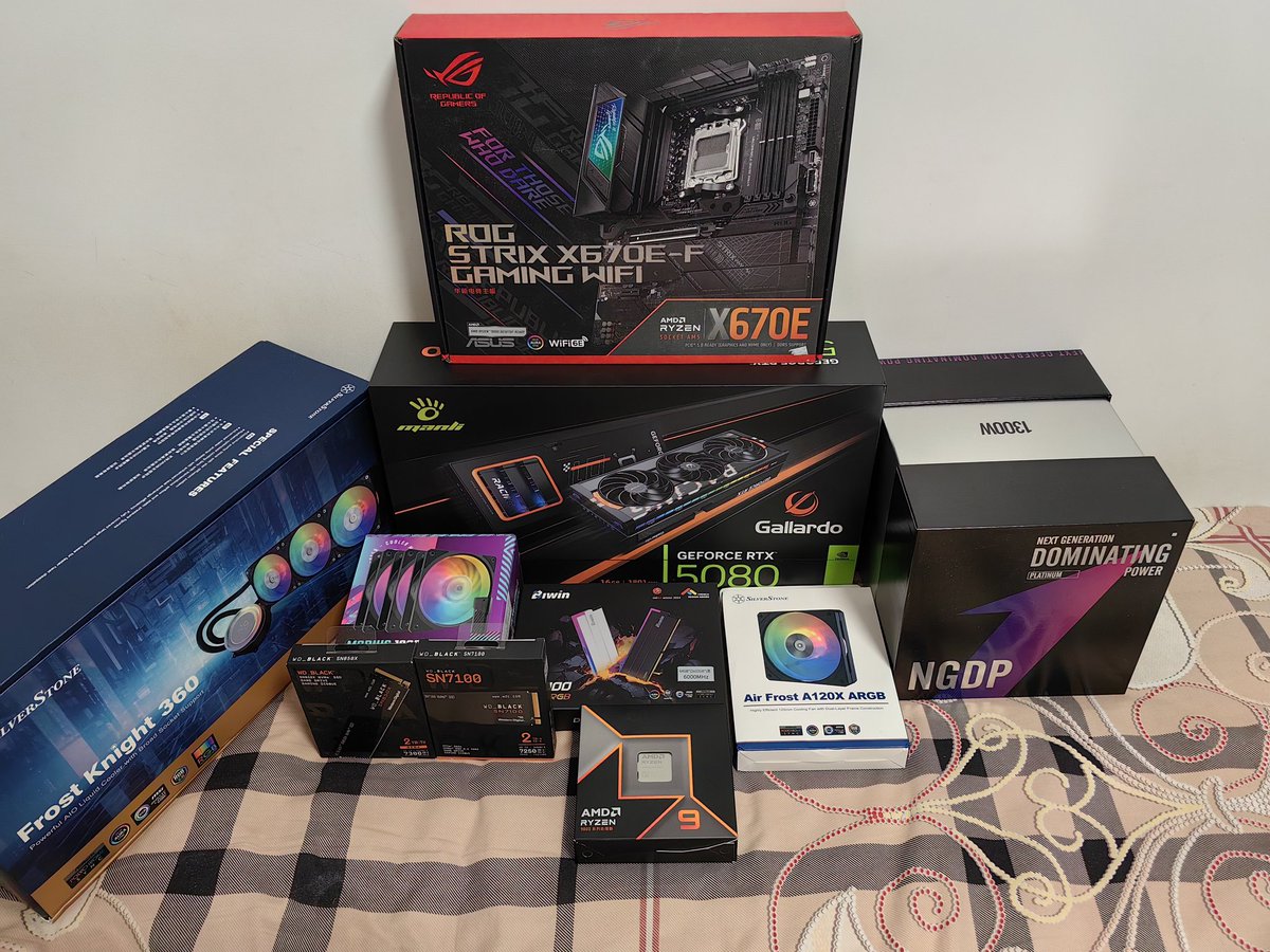 DarkStar_Bch's tweet photo. Got the new video card on the 27th birthday https://t.co/rsRJSUUy7U