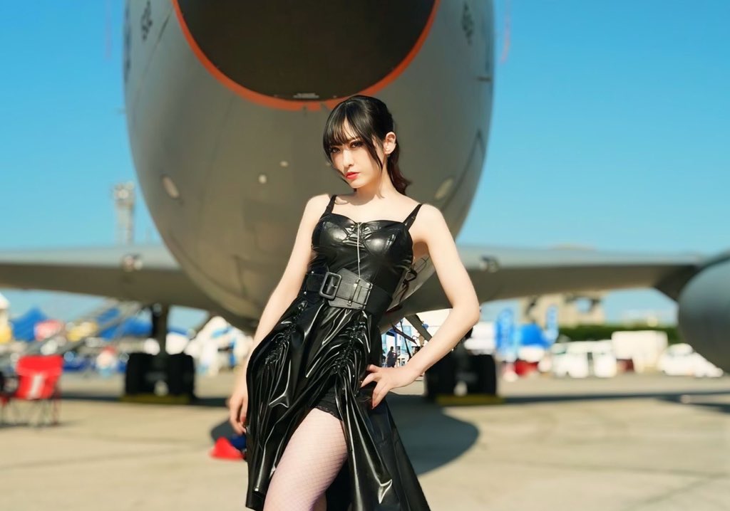 大山まき 2025年のワンマンツアー「I AM」の開催が決定しました✨
8/10(日)の大阪公演を皮切りに、名古屋/福岡/岡山/東京とまわります。
チケットは4/12(土)12時～4/21(月)までの期間、最速先着先行受付となるe+独占先行受付(抽選)がスタート💨ぜひお申込み下さい⚡️
詳細は➡v-again.co.jp/?p=3471