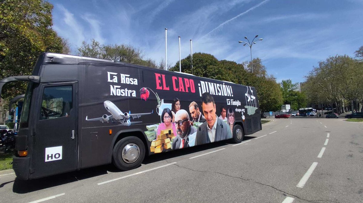 hazteoir's tweet photo. ¿Pero cómo puede ser tan bonito?

#CapoBusHO https://t.co/izrMTAEFbi